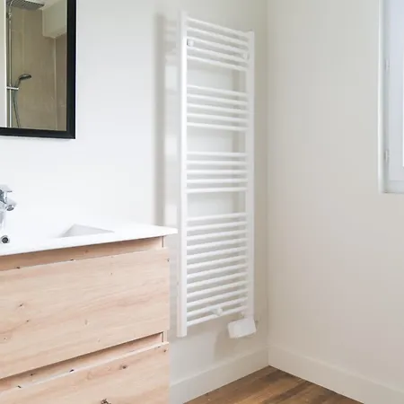 Jolie Maison Renovee Proche Centre 9 Personnes Casa de Férias *