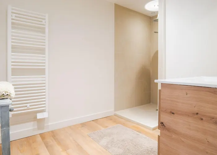 Jolie Maison Renovee Proche Centre 9 Personnes *